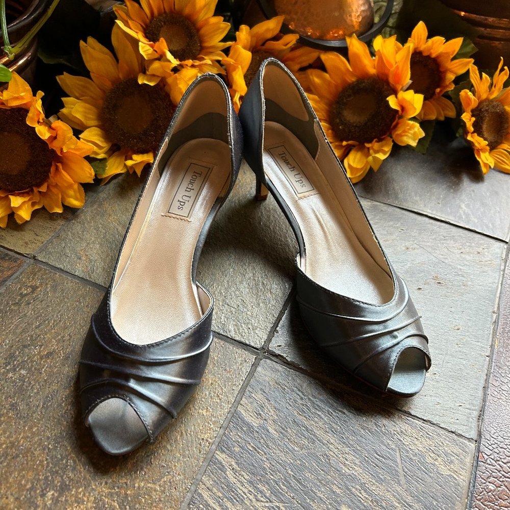 “Abby” Satin d’Orsay Bridal Pump w/kitten heel (size 9.5)